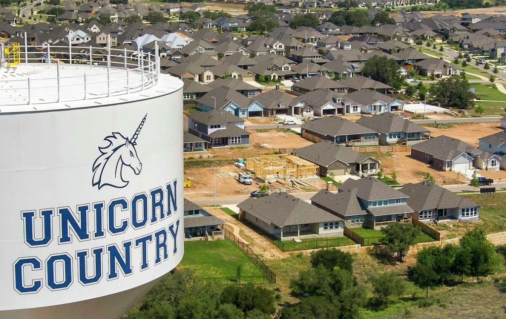 A new homes water tower in New Braunfels, Texas featuring the phrase "Unicorn Country".